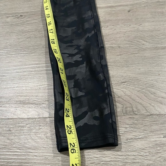 Spanx Black Camo Faux Leather Leggings - Picture 6 of 8
